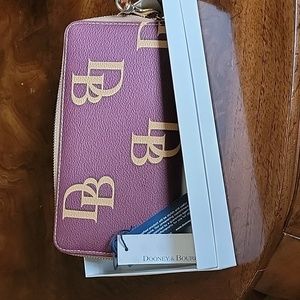 Dooney & Bourke Wristlet, color, wine